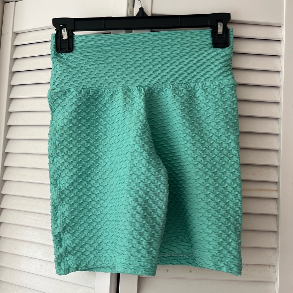 3 for $20 BBB closet clean out!